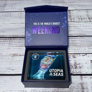 Rare Royal Caribbean Utopia of the Seas Crystal Block with original box